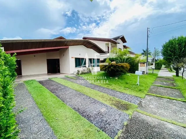 Casa com 250m², à venda, no bairro Condomínio Village Taubaté em Taubaté