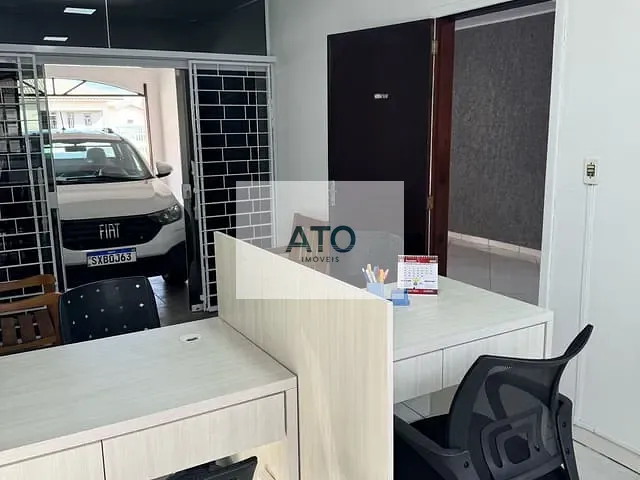 Casa com 390m² 3 quartos e 2 banheiros, à venda, no bairro Universitário em Tijucas