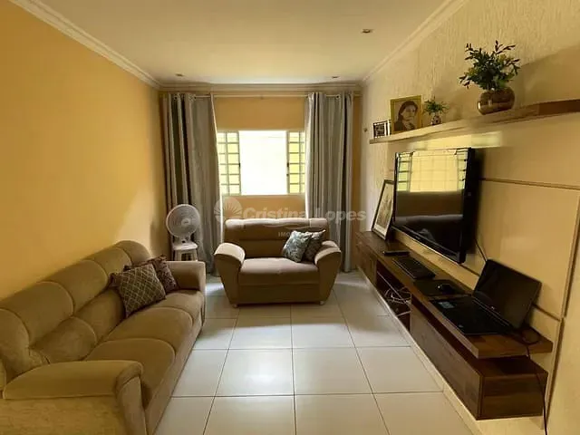 Casa com 180m² 3 quartos e 3 banheiros, à venda, no bairro Parque Piauí em Teresina