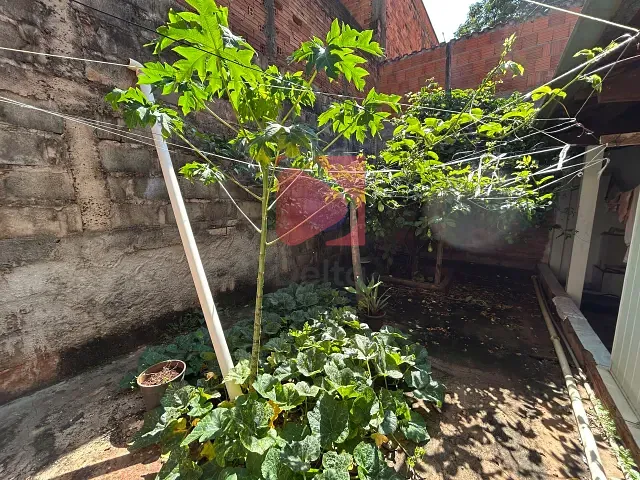 Casa 2 quartos e 1 banheiro, à venda, no bairro Jardim São Valentim em Pirassununga