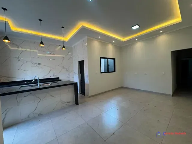 Casa com 360m² 2 quartos e 3 banheiros, à venda, no bairro Santa Helena em Três Lagoas