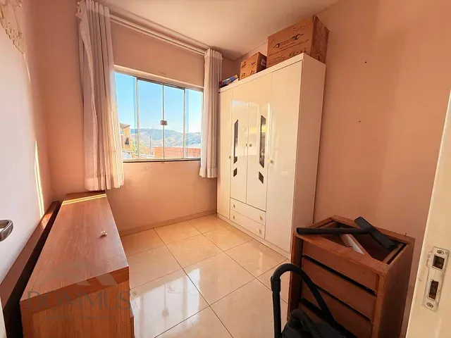 Casa com 280m² 5 quartos e 2 banheiros, à venda, no bairro Ideal em Ipatinga