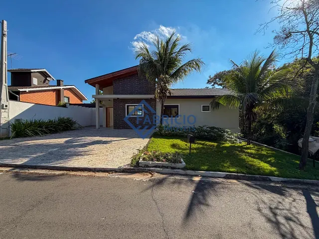 Casa com 800m² 4 quartos e 6 banheiros, à venda, no bairro Marambaia em Vinhedo
