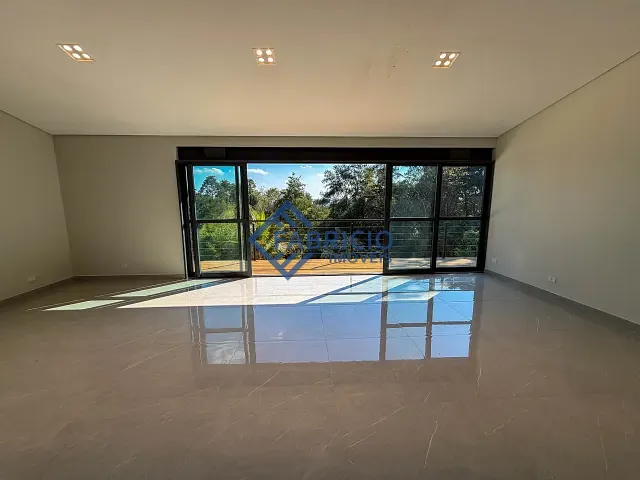 Casa com 800m² 4 quartos e 6 banheiros, à venda, no bairro Marambaia em Vinhedo