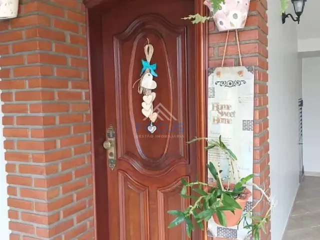 Casa com 250m² 3 quartos e 2 banheiros, à venda, no bairro Jardim Santa Júlia em Jundiaí