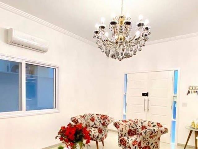 Casa com 250m² 4 quartos e 3 banheiros, à venda, no bairro Urbanova em São José dos Campos