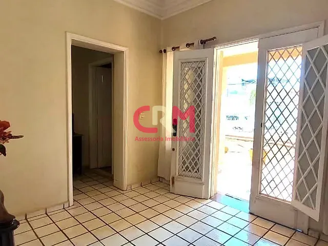 Casa com 797m² 3 quartos e 5 banheiros, à venda, no bairro Centro em Taquaritinga