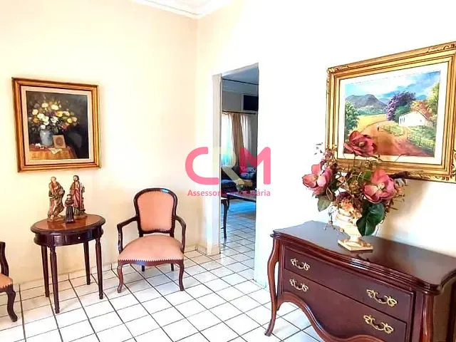 Casa com 797m² 3 quartos e 5 banheiros, à venda, no bairro Centro em Taquaritinga