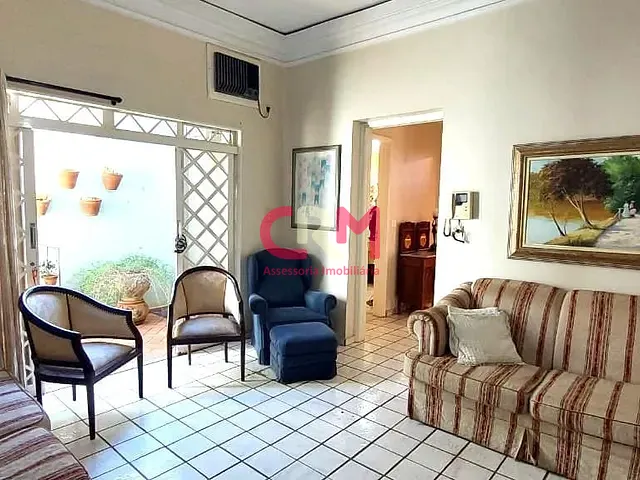 Casa com 797m² 3 quartos e 5 banheiros, à venda, no bairro Centro em Taquaritinga