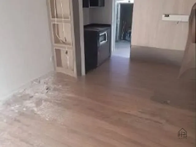 Casa 2 quartos e 2 banheiros, à venda ou para alugar, no bairro Água Espraiada (Caucaia do Alto) em Cotia