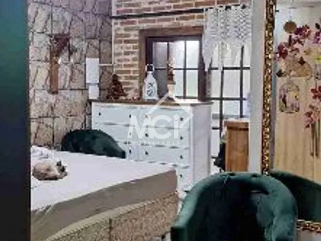 Casa com 287m² 3 quartos e 3 banheiros, à venda, no bairro Areal em Pelotas