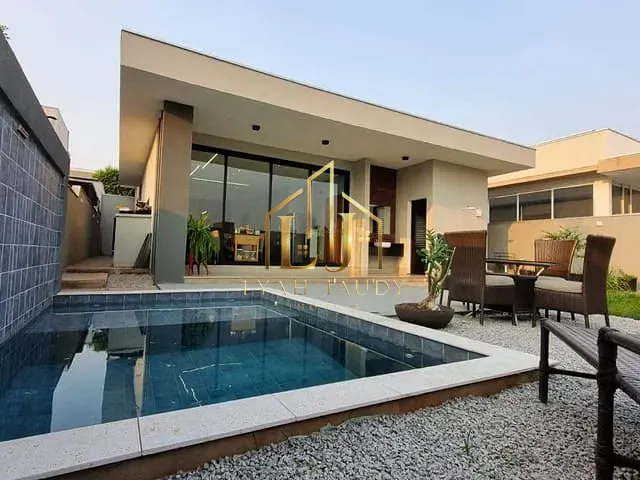 Casa com 444m² 3 quartos e 5 banheiros, à venda, no bairro Jardim Imperial em Cuiabá