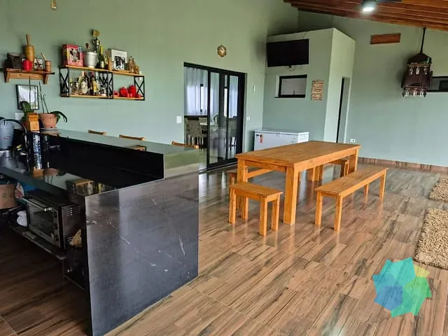 Casa com 1044m² 3 quartos e 2 banheiros, à venda, no bairro Condomínio Terras de Santa Izabel em Salto