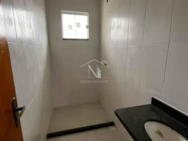 Casa 2 quartos e 2 banheiros, à venda ou para alugar, no bairro Itapeba em Maricá