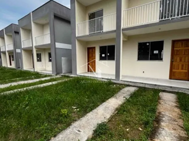 Casa 2 quartos e 2 banheiros, à venda ou para alugar, no bairro Itapeba em Maricá