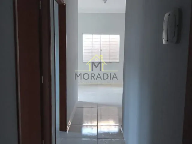 Casa 2 quartos e 1 banheiro, à venda, no bairro Vila Toninho Zeitune em Guaxupé