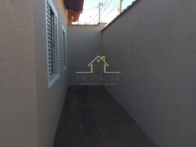 Casa 2 quartos e 1 banheiro, à venda, no bairro Vila Toninho Zeitune em Guaxupé