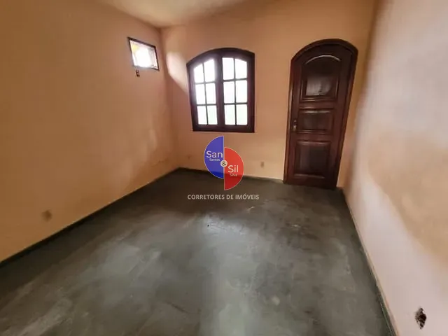 Casa com 720m² 2 quartos e 2 banheiros, à venda, no bairro Praia do Imperador (Praia de Mauá) em Magé