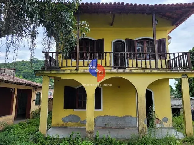 Casa com 720m² 2 quartos e 2 banheiros, à venda, no bairro Praia do Imperador (Praia de Mauá) em Magé