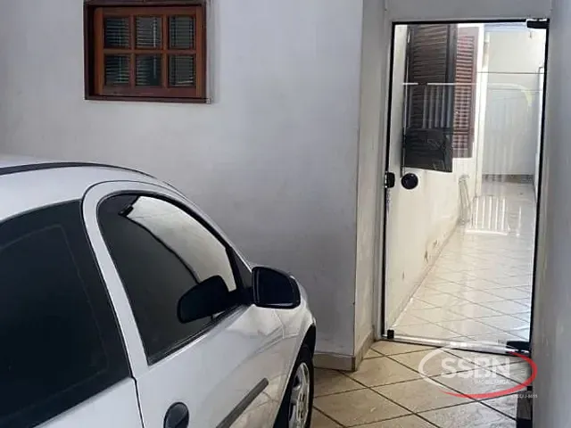 Casa com 200m² 3 quartos e 2 banheiros, à venda, no bairro Núcleo Residencial Mathilde Berzin em Nova Odessa