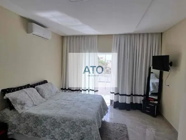 Casa com 420m² 2 quartos e 1 banheiro, à venda, no bairro Universitário em Tijucas