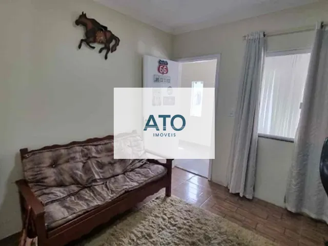 Casa com 420m² 2 quartos e 1 banheiro, à venda, no bairro Universitário em Tijucas