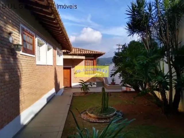 Casa com 1983m² 4 quartos e 6 banheiros, à venda, no bairro Parque Quinta da Boa Vista em Jundiaí