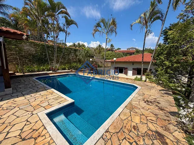 Casa 3 quartos e 3 banheiros, à venda, no bairro Santa Cândida em Vinhedo