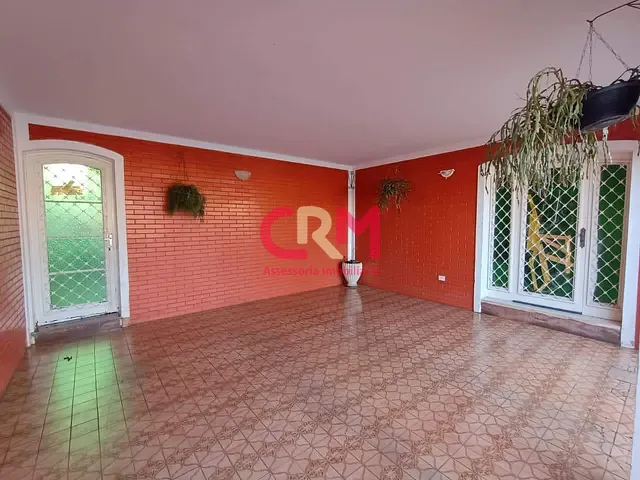 Casa com 391m² 3 quartos e 3 banheiros, à venda, no bairro Centro em Taquaritinga