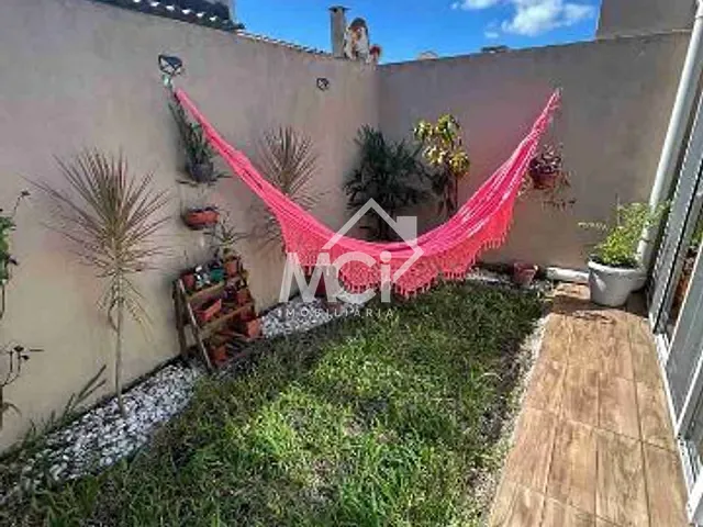 Casa com 80m² 2 quartos e 1 banheiro, à venda, no bairro Três Vendas em Pelotas