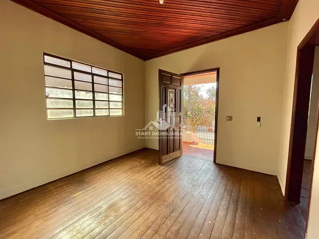 Casa 3 quartos e 1 banheiro, para alugar, no bairro Centro em Pederneiras