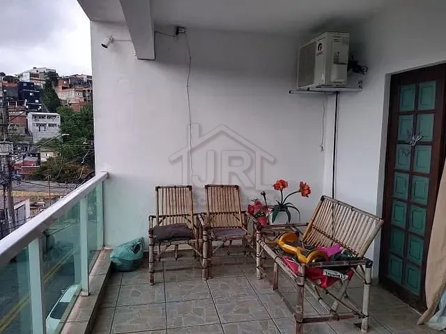 Casa com 125m² 3 quartos e 2 banheiros, à venda, no bairro Jardim Zaira em Mauá