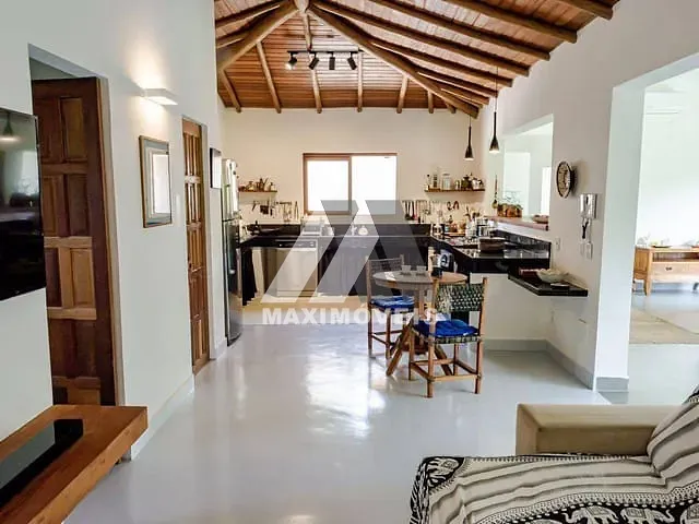 Casa 3 quartos e 4 banheiros, à venda, no bairro Arraial D'Ajuda em Porto Seguro