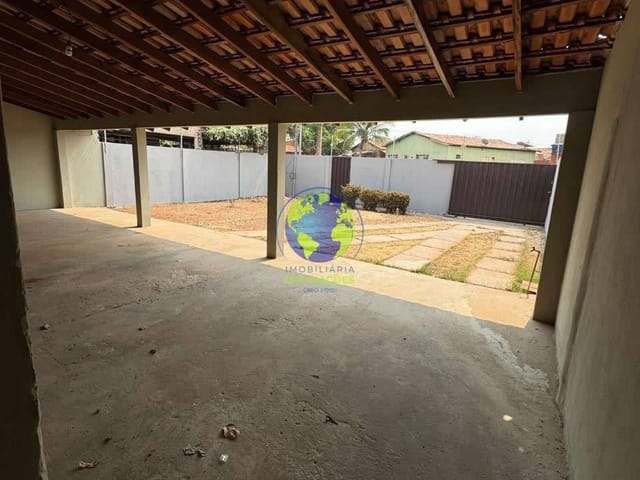Casa com 420m² 3 quartos e 1 banheiro, à venda, no bairro Canelas em Várzea Grande
