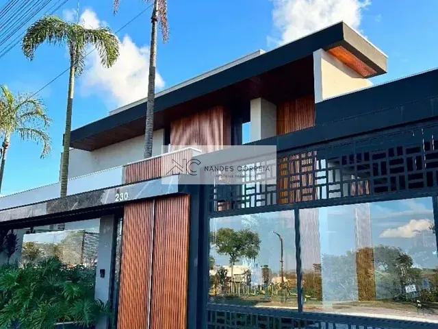 Casa com 505m² 3 quartos e 5 banheiros, à venda, no bairro Centro em Rolândia