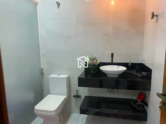 Casa com 360m² 3 quartos e 1 banheiro, à venda, no bairro Vale do Araguaia em Paraíso do Tocantins