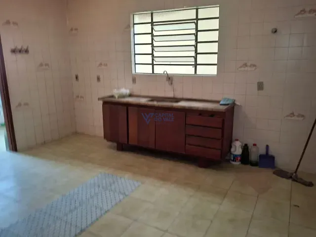 Casa com 275m² 3 quartos e 3 banheiros, à venda, no bairro Vila Ema em São José dos Campos