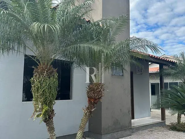 Casa 2 quartos e 1 banheiro, à venda, no bairro Centro em Tijucas