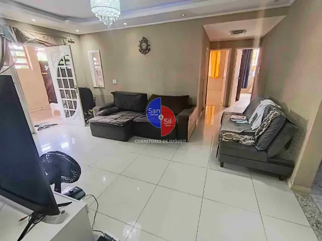 Casa com 260m² 4 quartos e 3 banheiros, à venda, no bairro Praia do Imperador (Praia de Mauá) em Magé