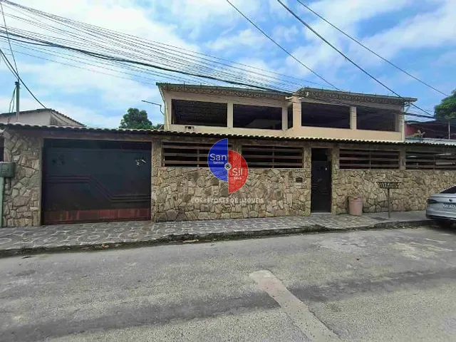 Casa com 260m² 4 quartos e 3 banheiros, à venda, no bairro Praia do Imperador (Praia de Mauá) em Magé