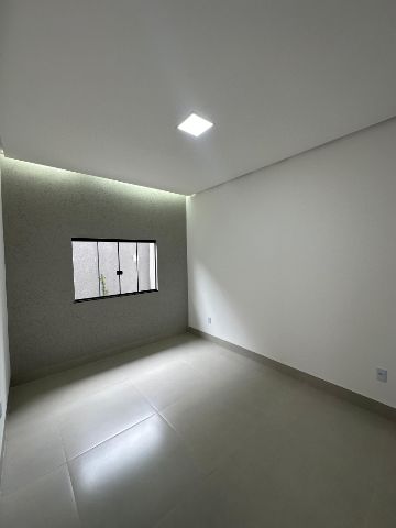 Casa 3 quartos e 2 banheiros, à venda, no bairro Setor Jardim Imperial em Trindade