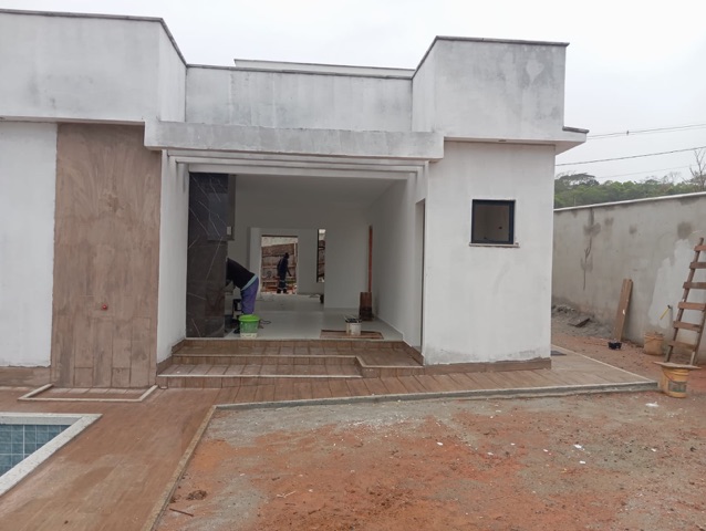 Casa com 251m² 3 quartos e 2 banheiros, à venda, no bairro Viverde I em Rio das Ostras