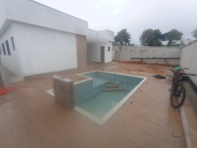Casa com 251m² 3 quartos e 2 banheiros, à venda, no bairro Viverde I em Rio das Ostras