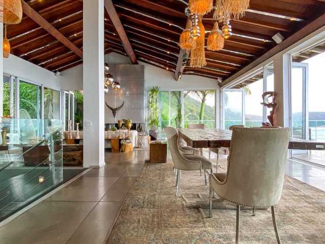 Casa com 460m², à venda, no bairro Joá em Rio de Janeiro