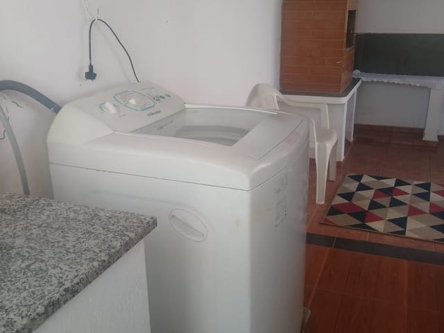 Casa 5 quartos e 4 banheiros, à venda, no bairro centro em São Francisco de Itabapoana