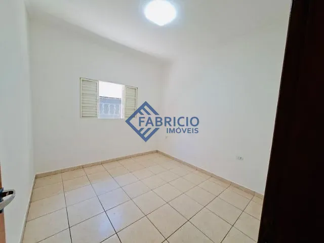 Casa com 300m² 3 quartos e 2 banheiros, à venda, no bairro Bosque em Vinhedo