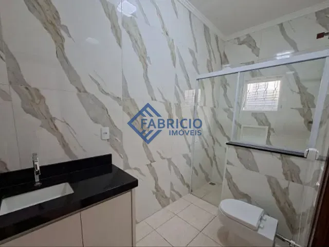 Casa com 300m² 3 quartos e 2 banheiros, à venda, no bairro Bosque em Vinhedo