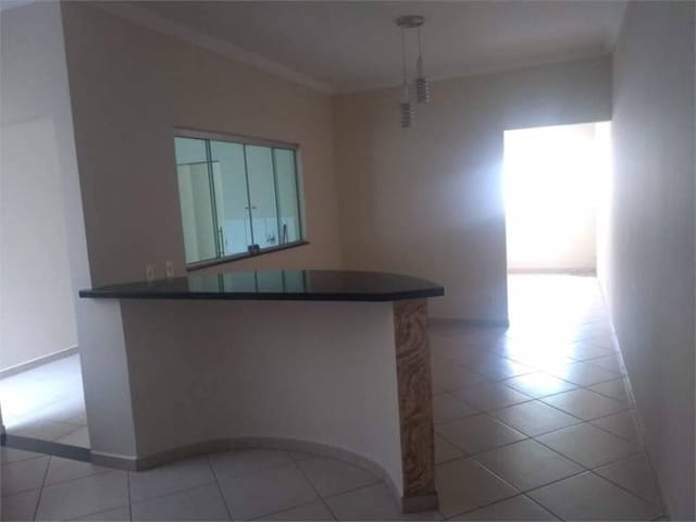 Casa com 180m² 3 quartos e 1 banheiro, à venda, no bairro Vila Belvedere em Americana