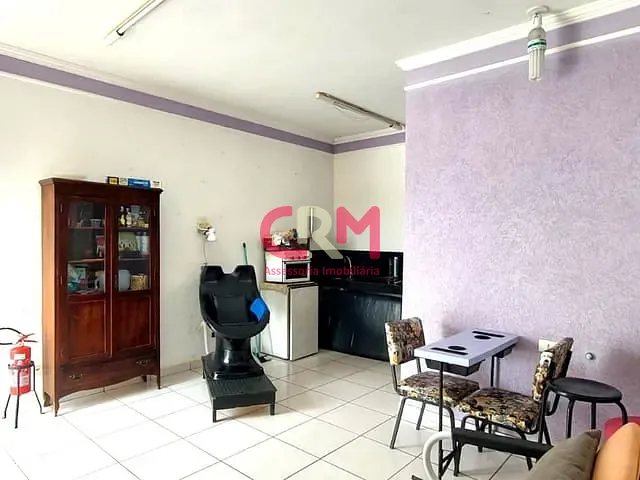 Casa com 200m² 2 quartos e 2 banheiros, à venda, no bairro Jardim Santo Antônio em Taquaritinga