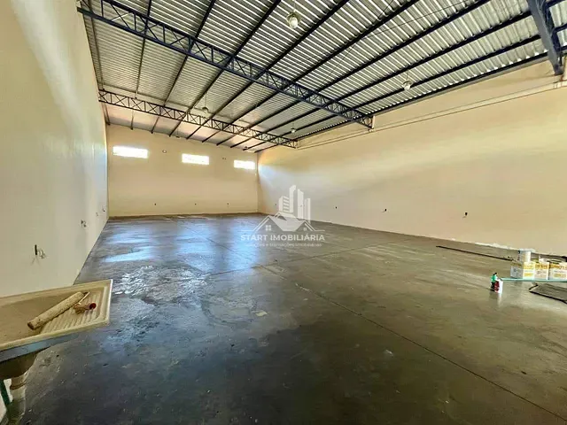 Box/Garagem para alugar, no bairro Centro em Pederneiras